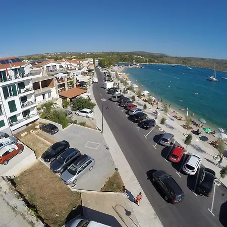 Sisa Апартаменты *