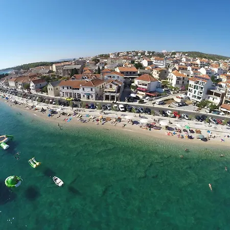 Sisa Апартаменты Примоштен