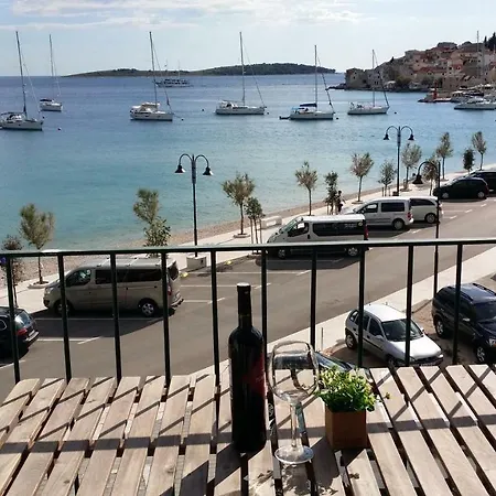 Sisa Апартаменты *