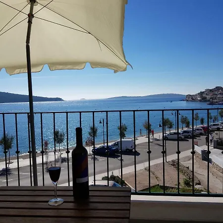 Sisa Апартаменты Примоштен