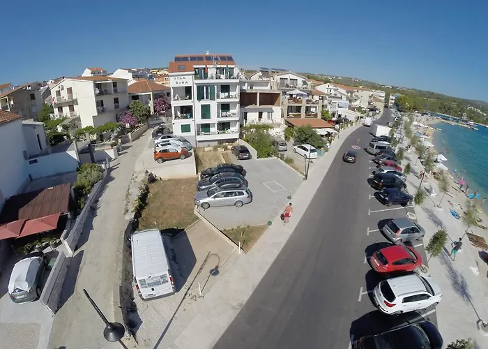 Apartment Sisa Primošten